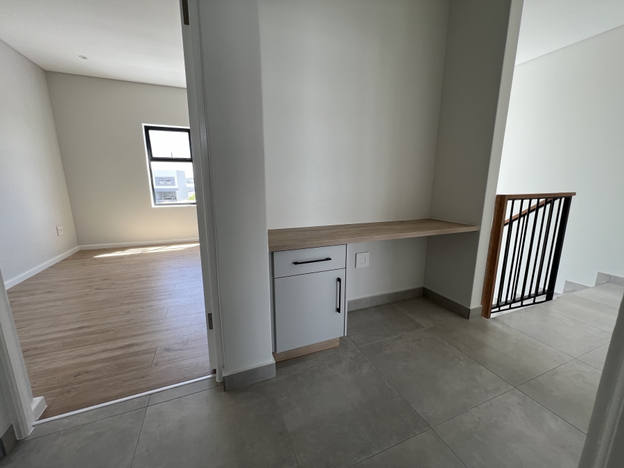 3 Bedroom Property for Sale in Sandown Western Cape